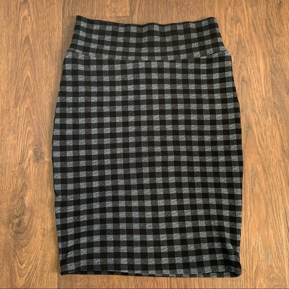 LuLaRoe Dresses & Skirts - LuLaRoe Cassie Pencil Skirt Plaid